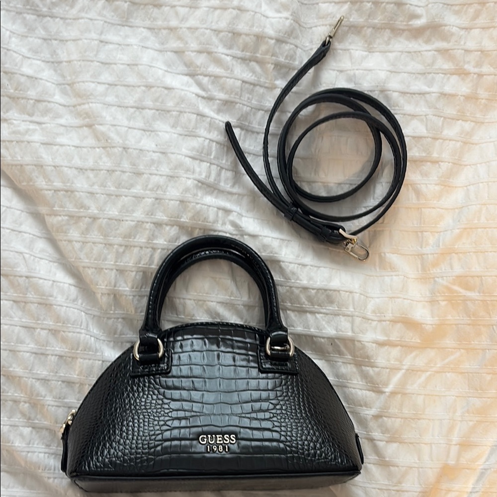 GUESS Shilah Small Black Croc-Embossed Purse